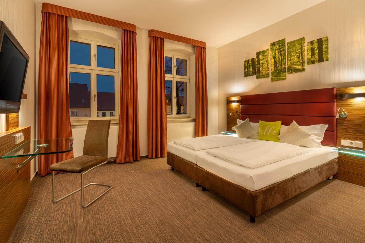 Hotel Und Restaurant Zum Deutschen Hause Lübbenau Buitenkant foto
